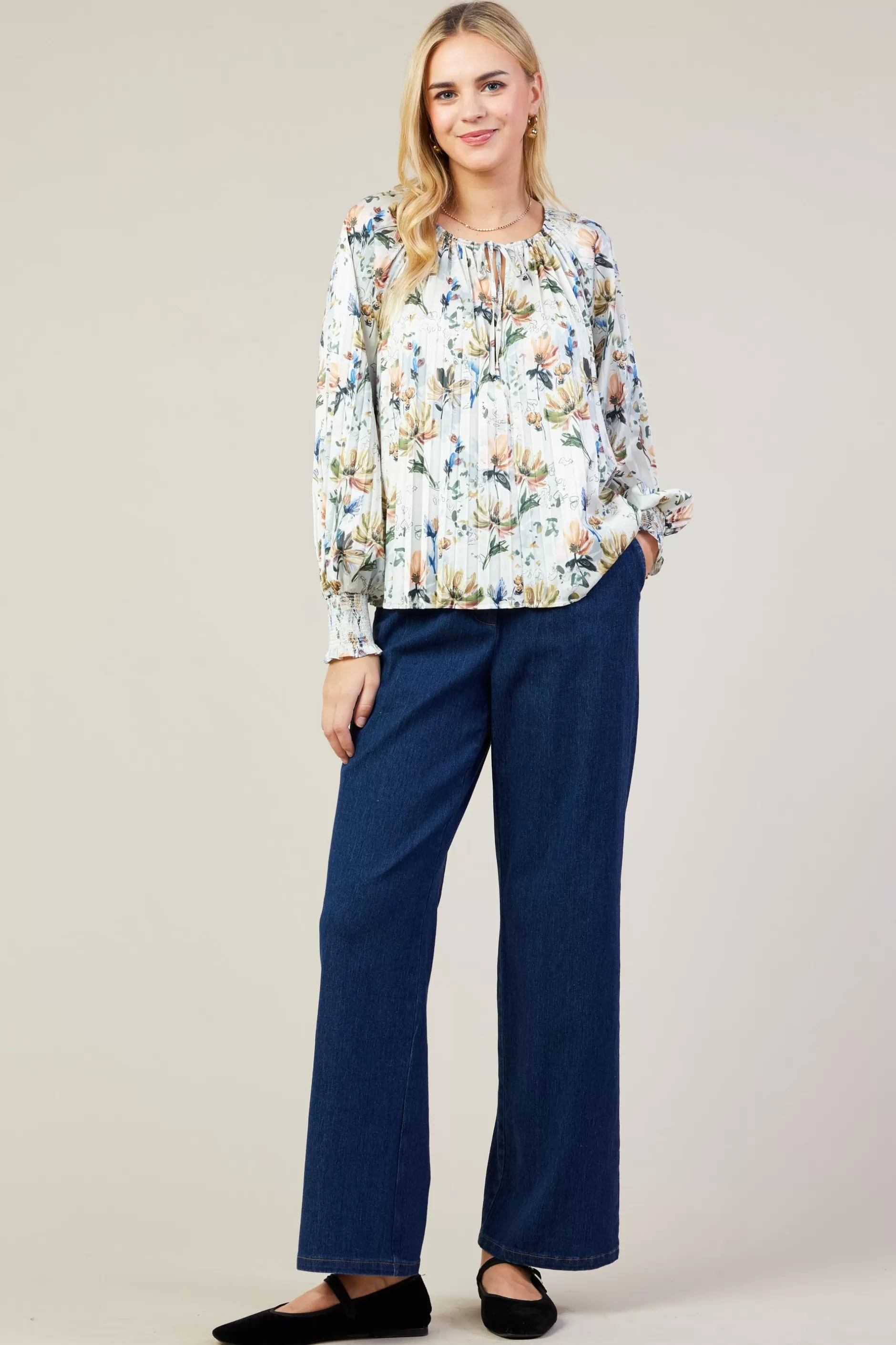 SKIES ARE BLUE Amani Floral Print Pleated Blouse