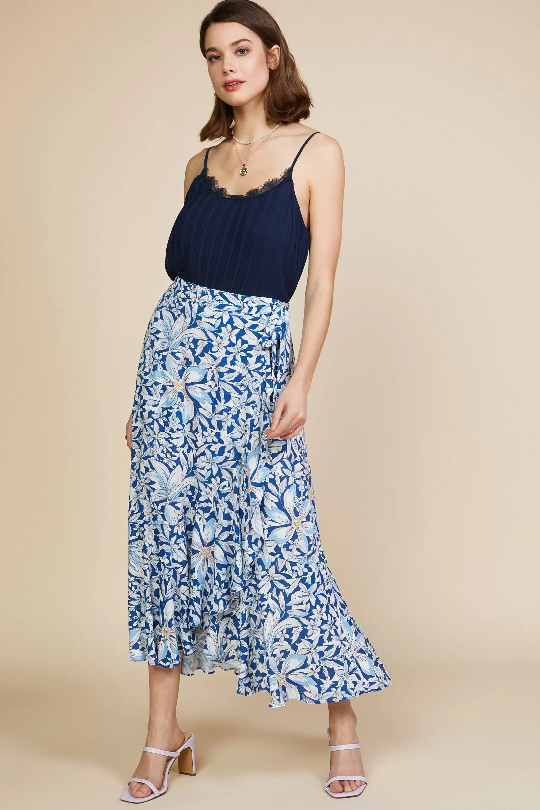 SKIES ARE BLUE Floral Print Ruffled Wrap Skirt