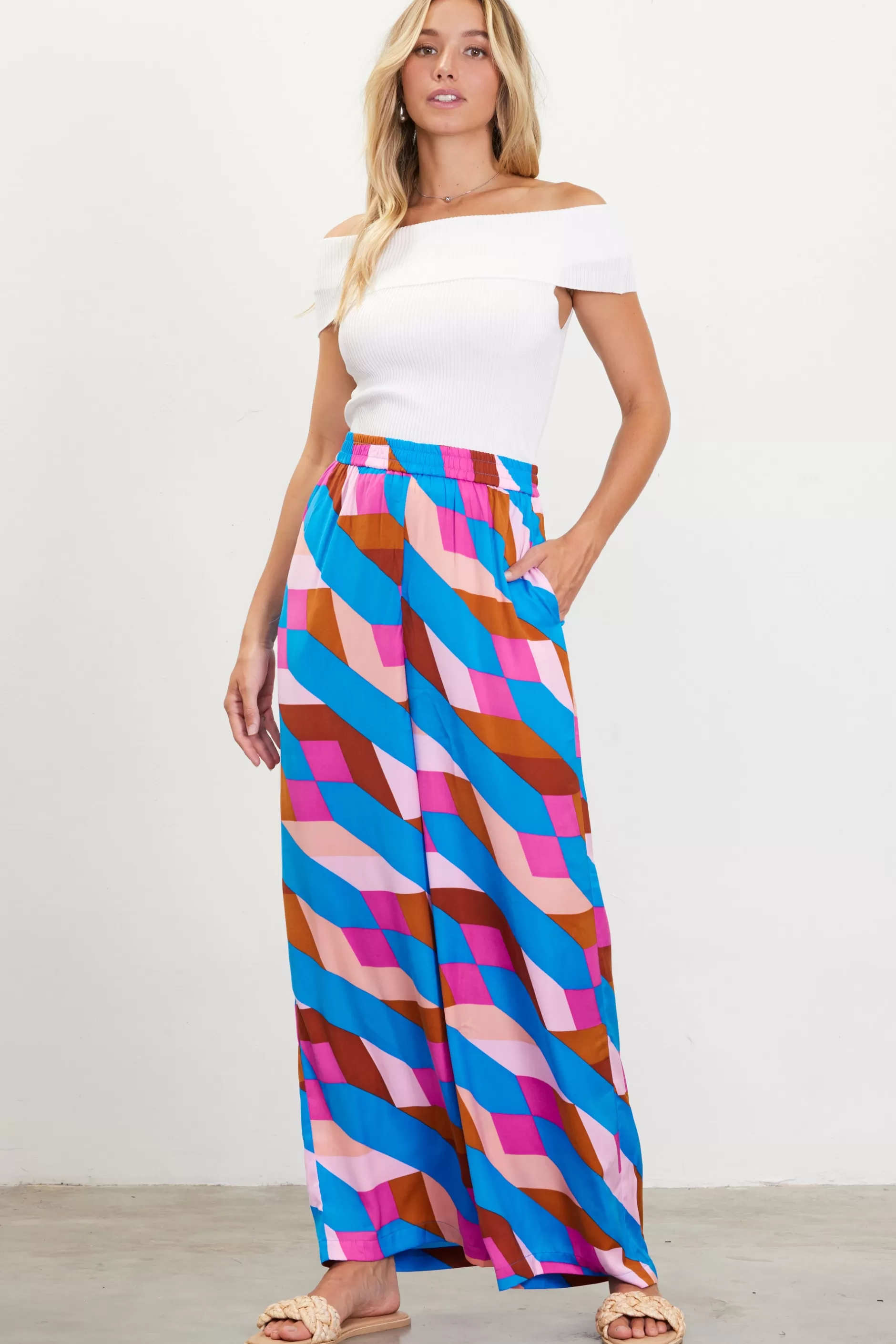 SKIES ARE BLUE Geometric Print Wide Leg Pants