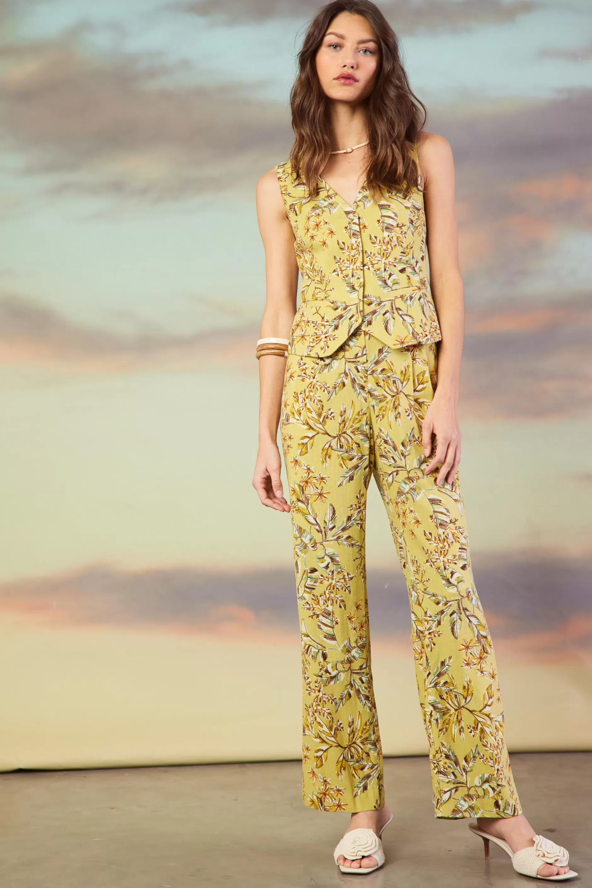 SKIES ARE BLUE Ilona Floral Print Linen Pants