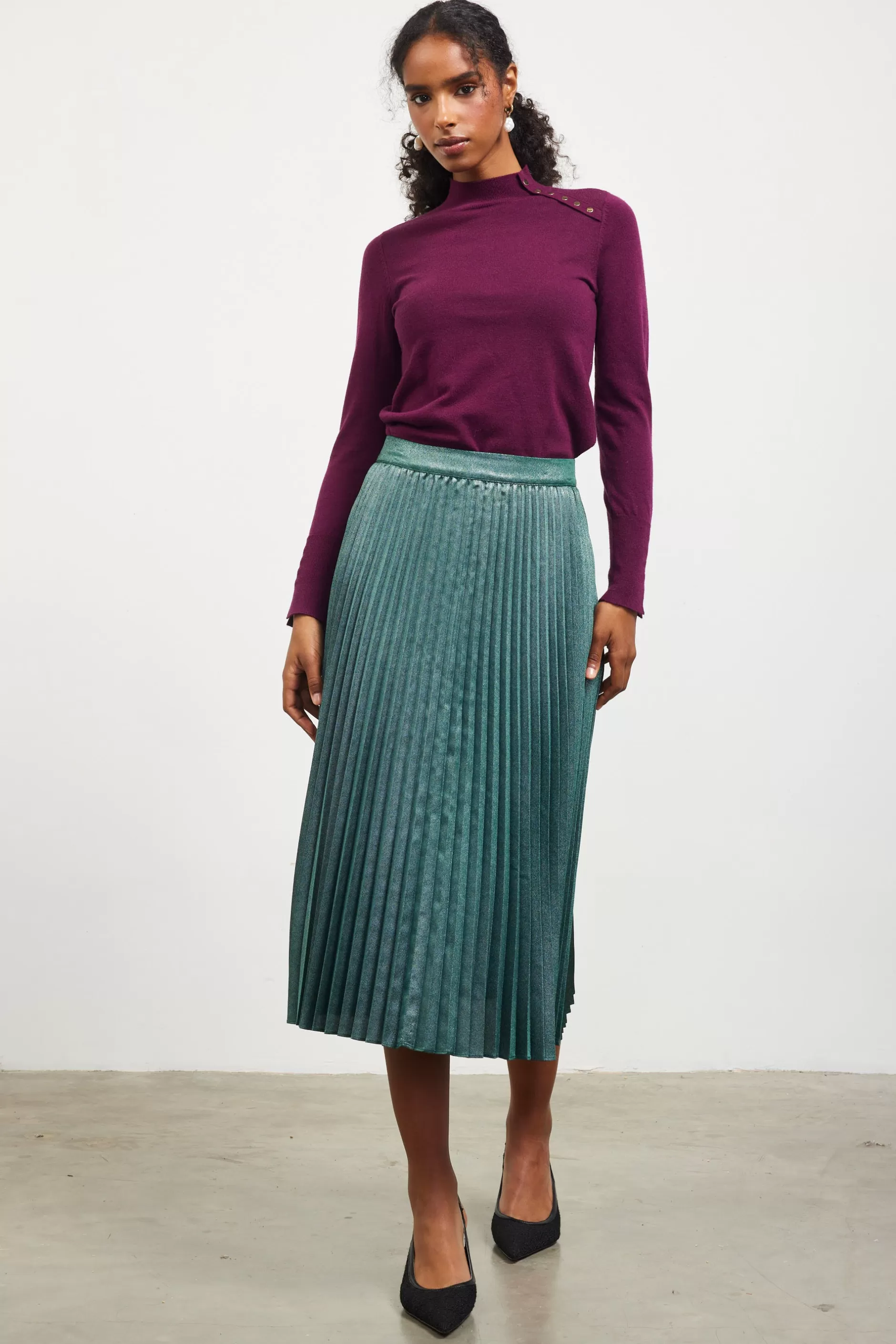 SKIES ARE BLUE Metallic Foil Pleated Midi Skirt