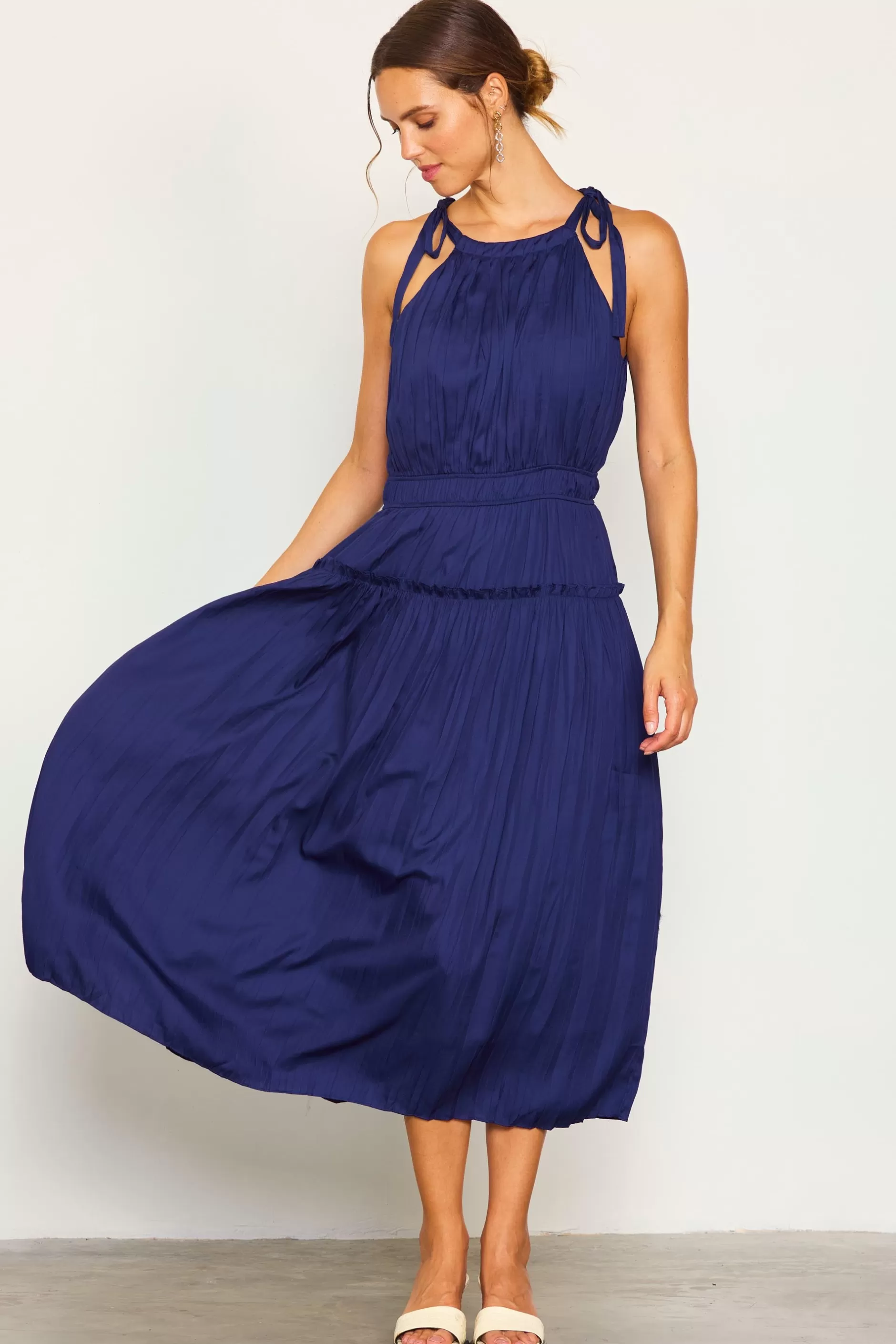 SKIES ARE BLUE Pleated Halter Midi Dress