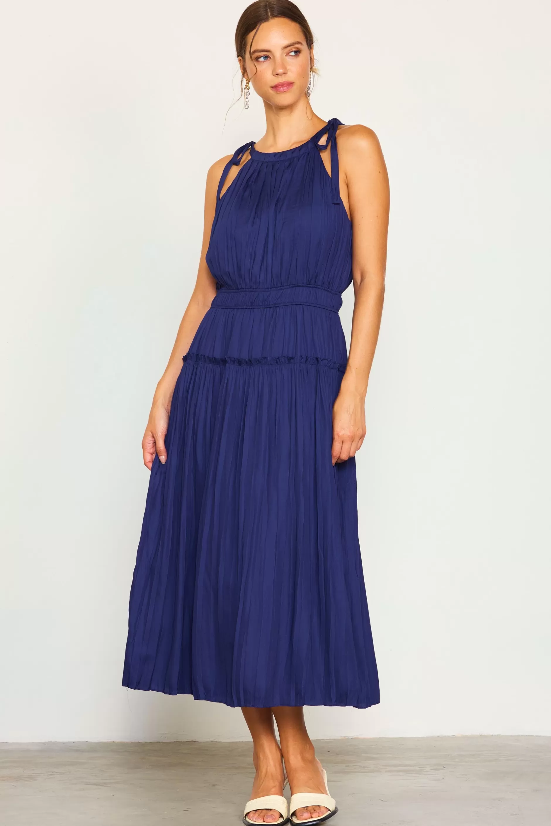 SKIES ARE BLUE Pleated Halter Midi Dress