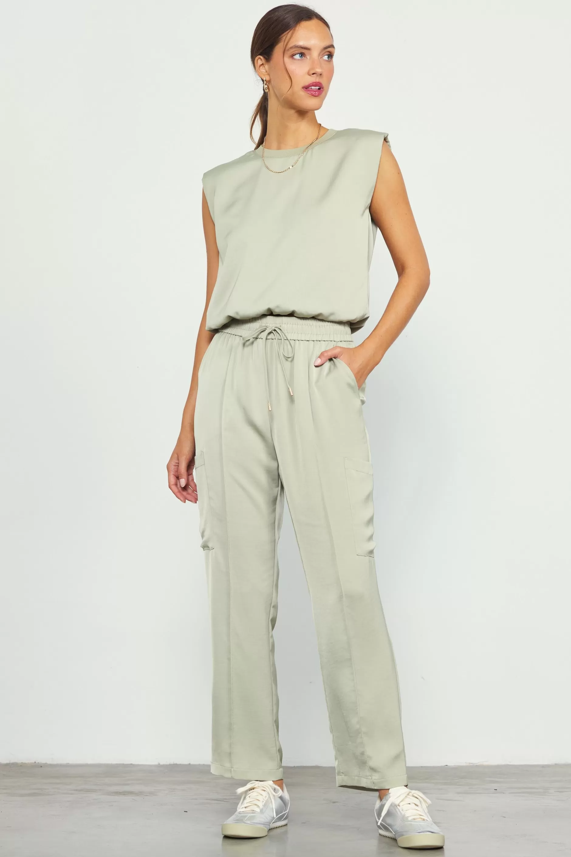 SKIES ARE BLUE Relaxed Utility Pintucked Pants