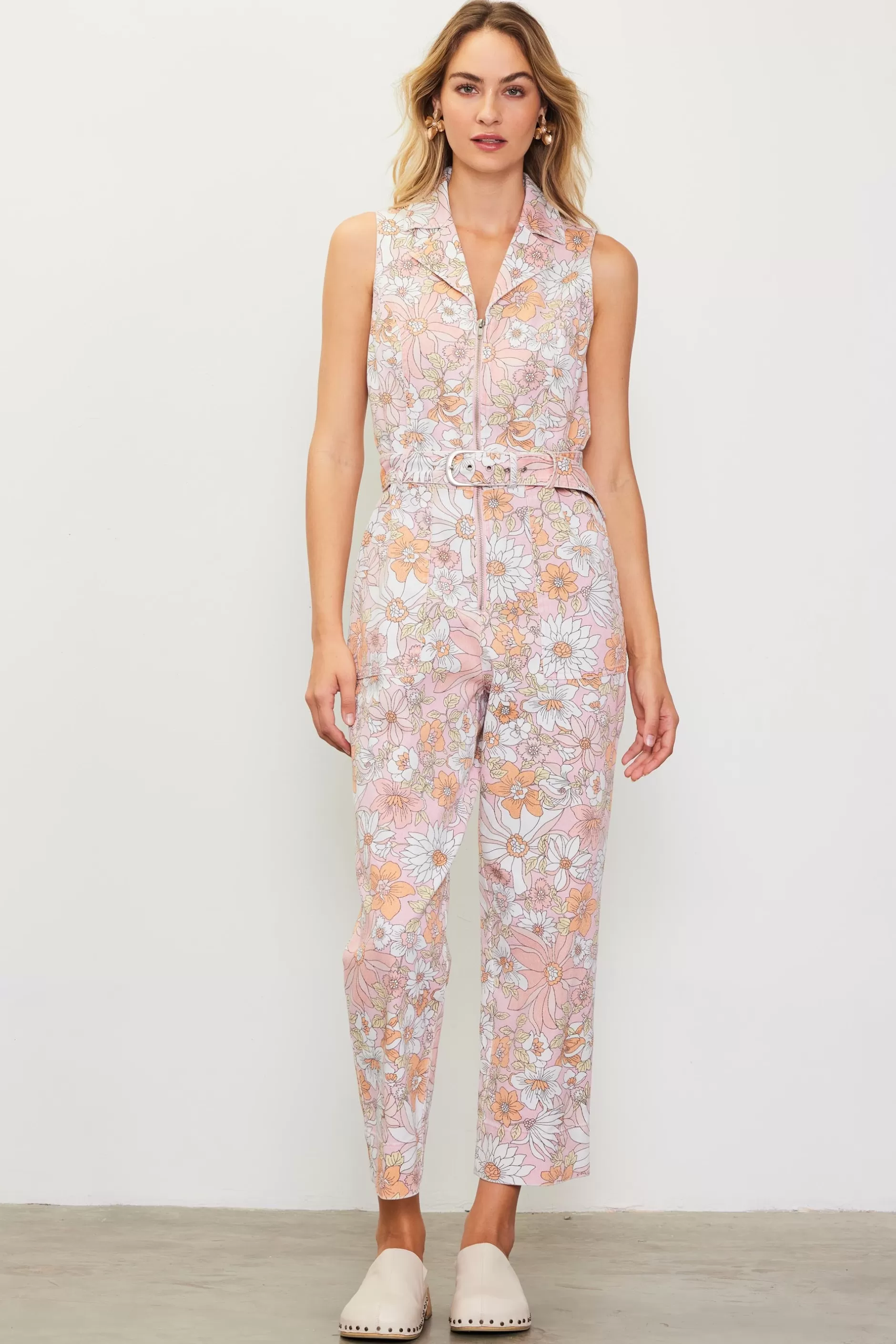 SKIES ARE BLUE Retro Floral Belted Zip Jumpsuit