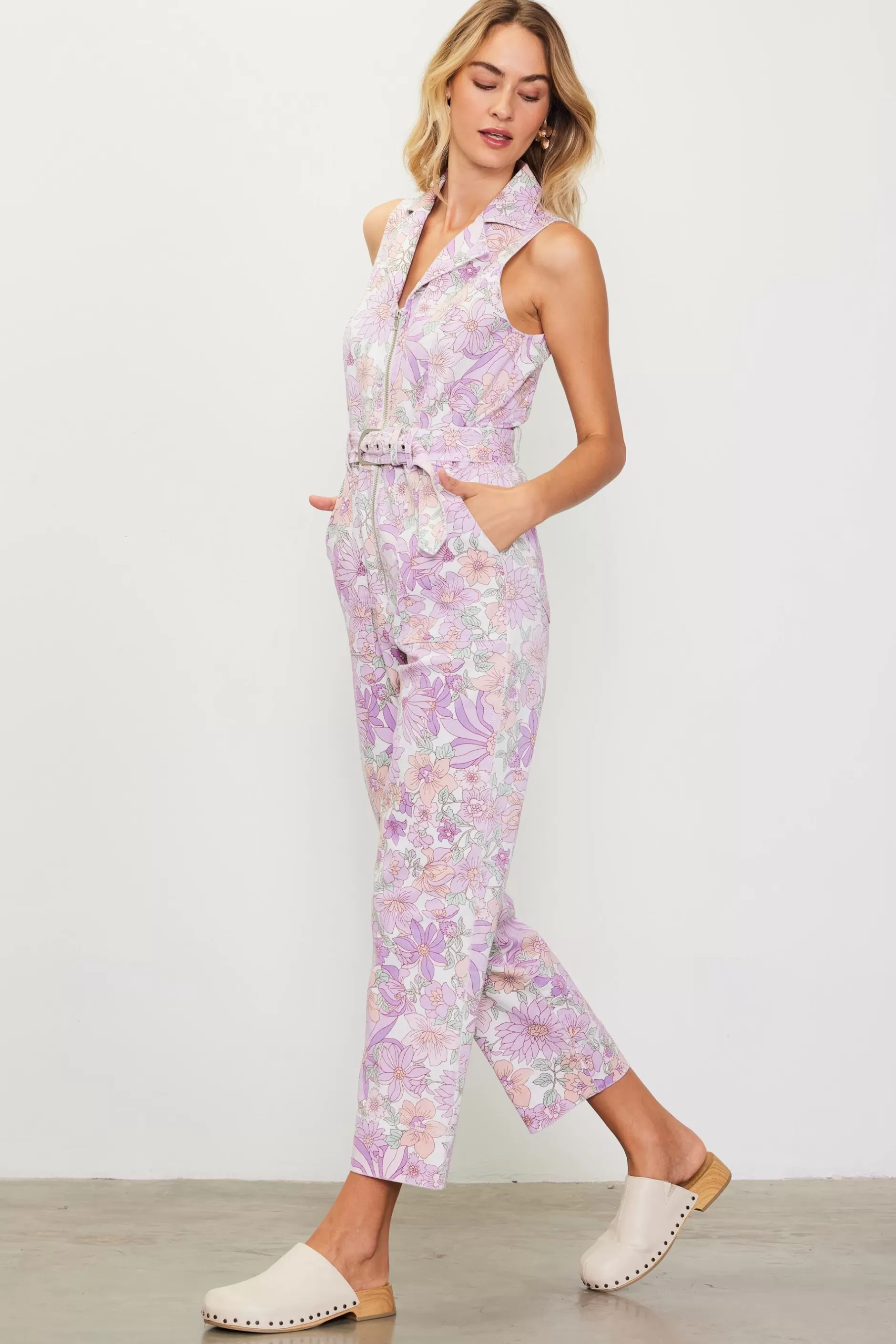 SKIES ARE BLUE Retro Floral Belted Zip Jumpsuit