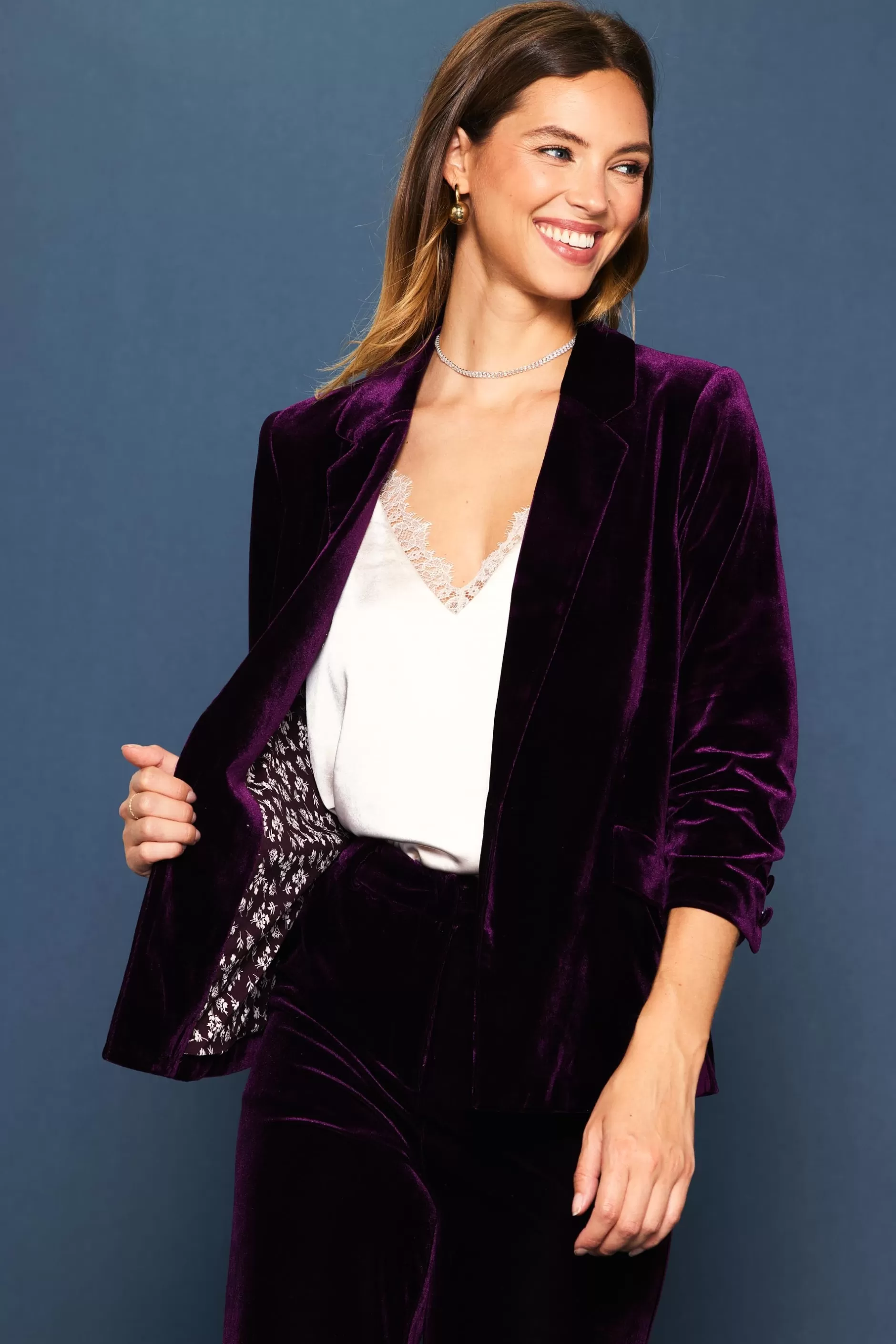 SKIES ARE BLUE Ruched Velvet Blazer