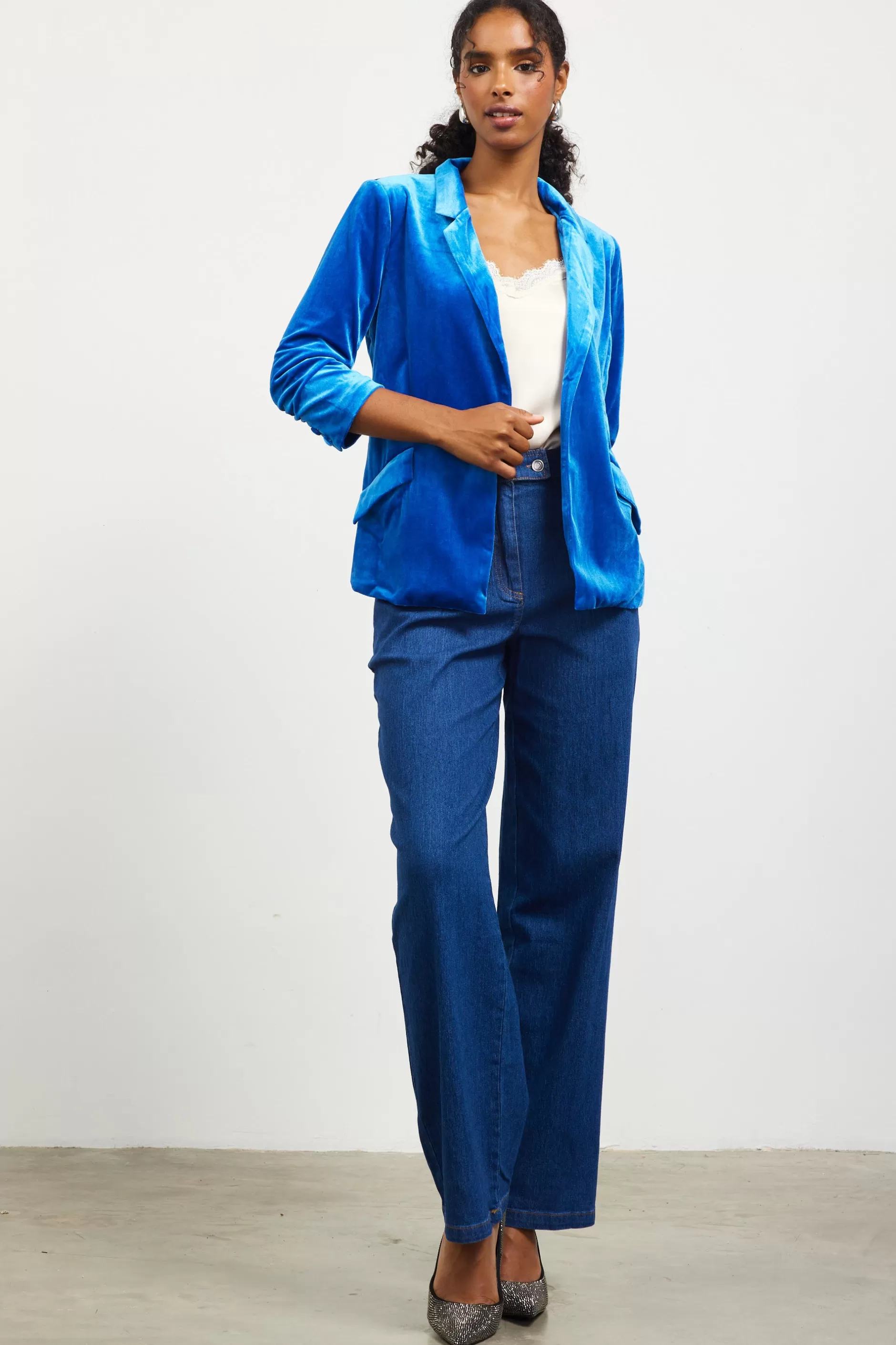 SKIES ARE BLUE Ruched Velvet Blazer