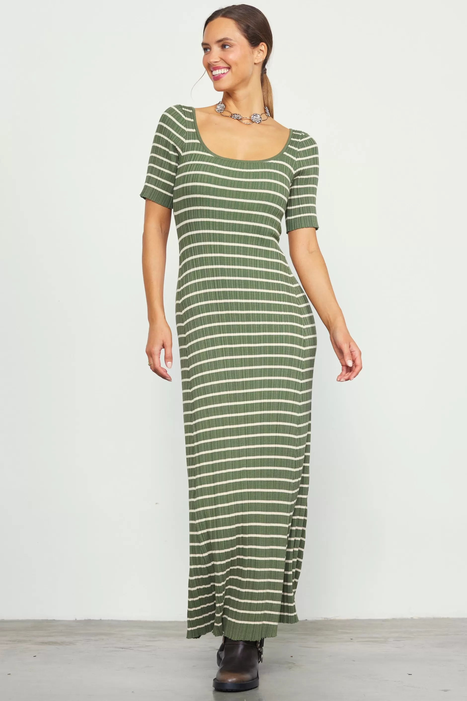 SKIES ARE BLUE Short Sleeve Striped Knit Maxi Dress