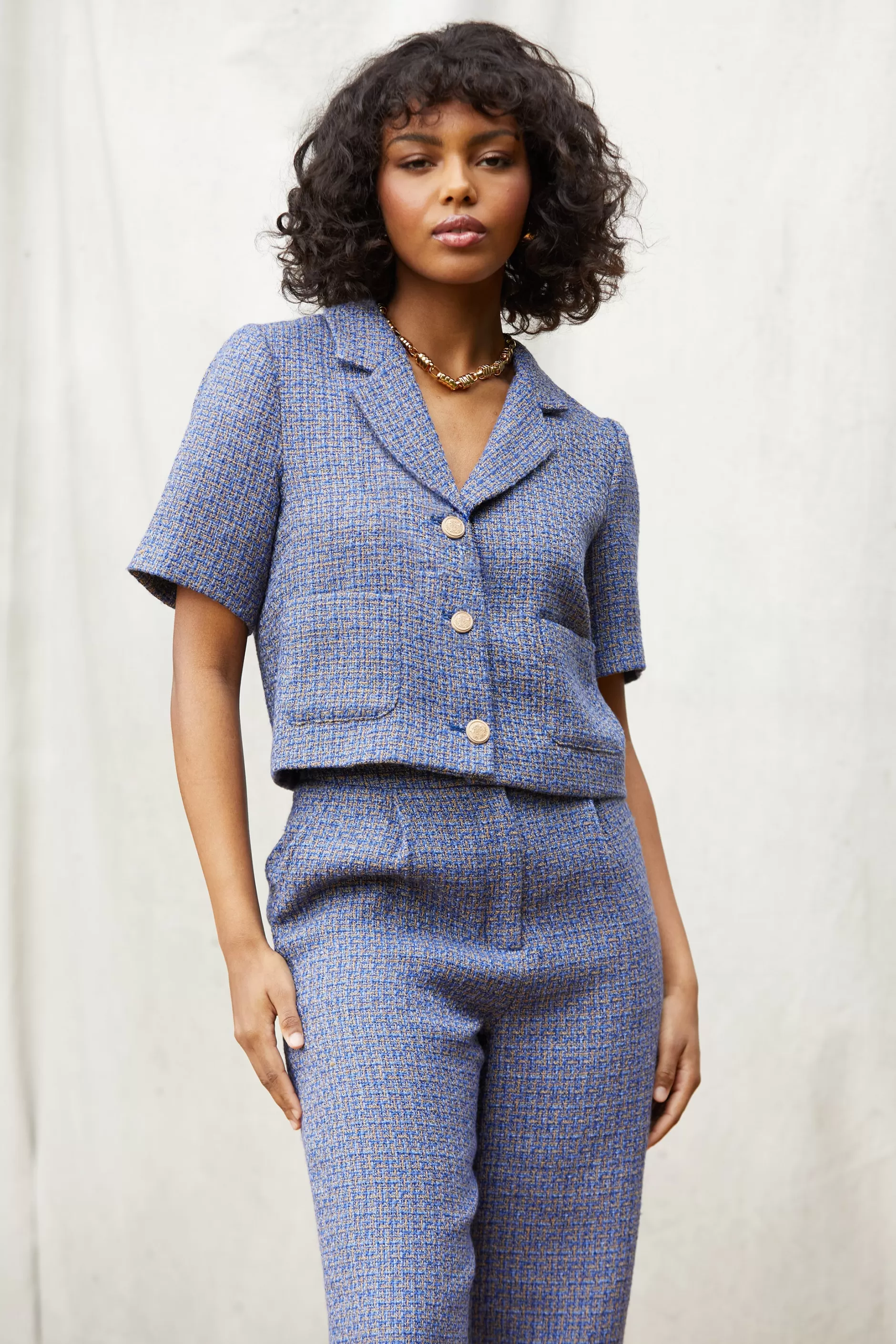 SKIES ARE BLUE Tailored Tweed Cropped Blazer