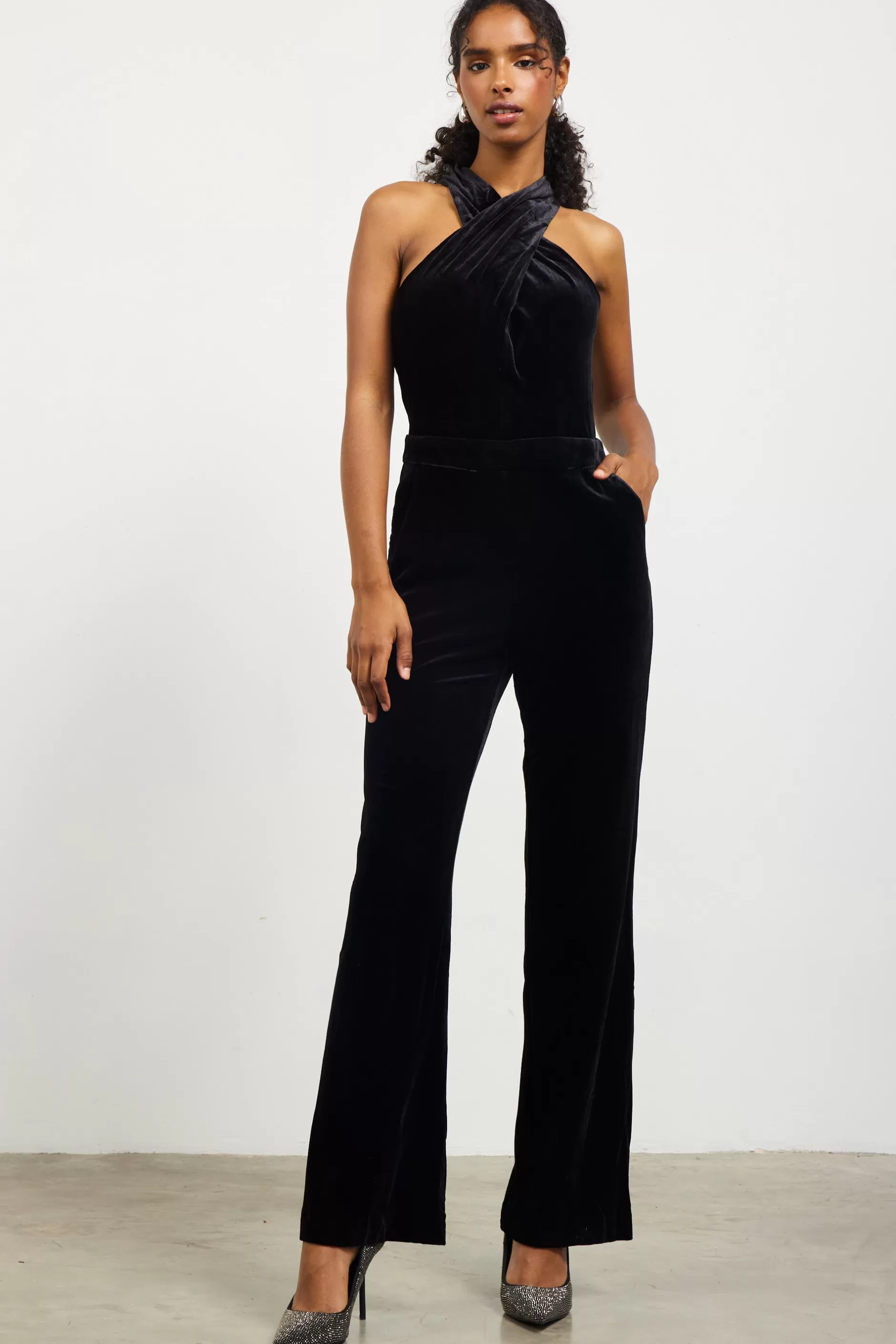 SKIES ARE BLUE Velvet Halter Neck Jumpsuit